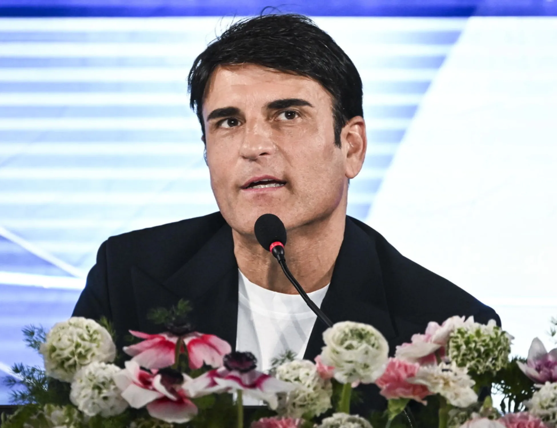 Leggi l'articolo: "Assolutamente no": Sal da Vinci smentisce Repubblica, altre balle su Giorgia Meloni