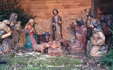 Natale, la festa per un Bambino confusa col consumismo