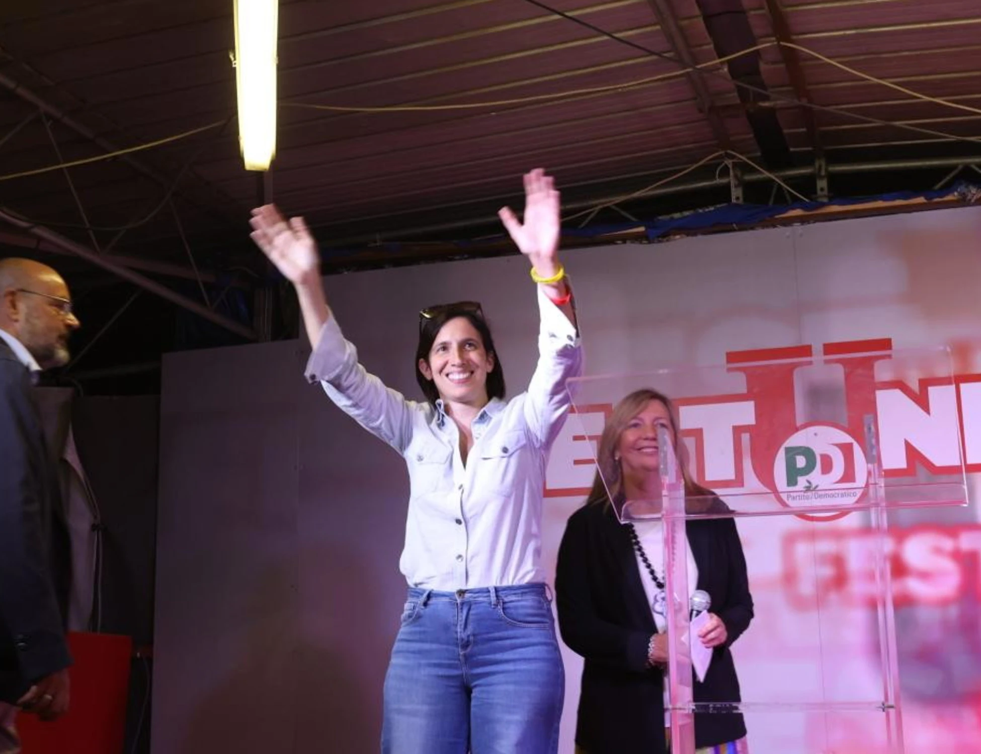 La salamella va di traverso al Pd: Festa dell'Unità in crisi di ricavi