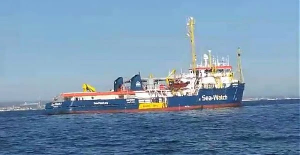 IMMIGRAZIONE, DISSEQUESTRATA LA NAVE SEA WATCH
