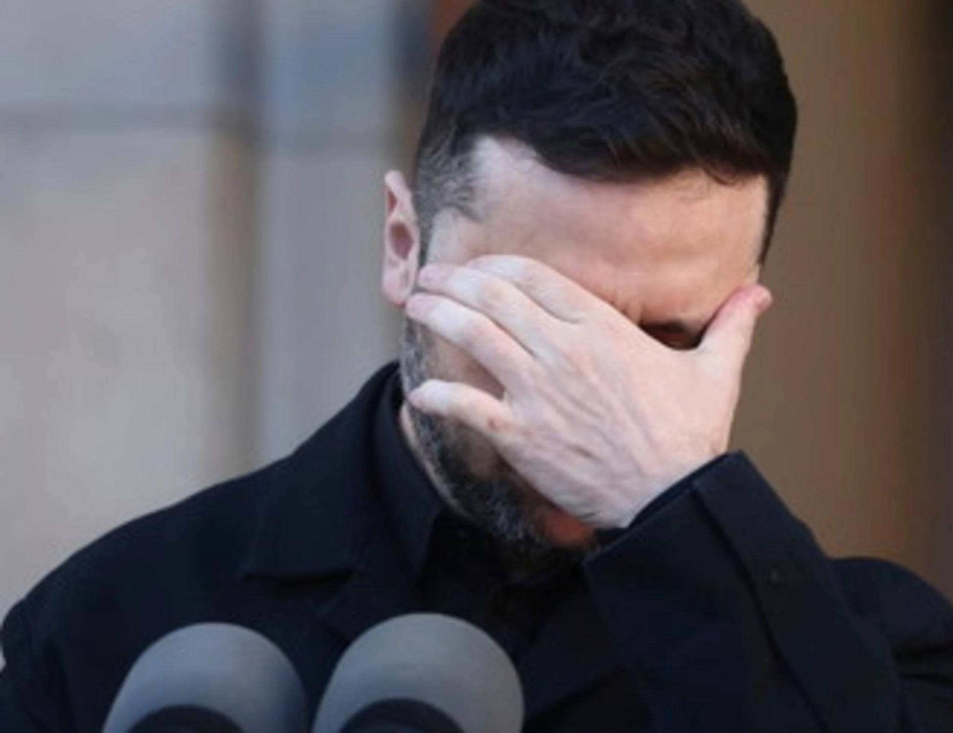 Volodymyr Zelensky, salta l'incontro con gli inviati Usa: la mano di Putin?