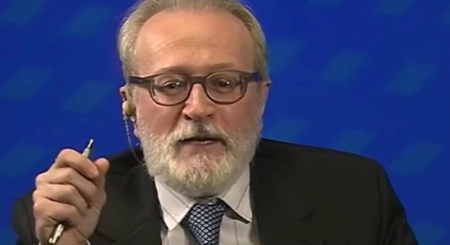 Emilia Romagna, Paolo Becchi replica a Massimo Cacciari: "Vince Bonaccini? Forse no"