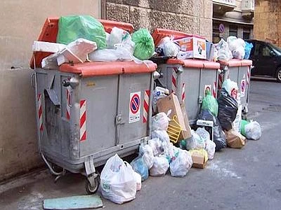 Il traffico illegale di rifiuti è un mercato florido che parte dall'Italia e arriva in Cina