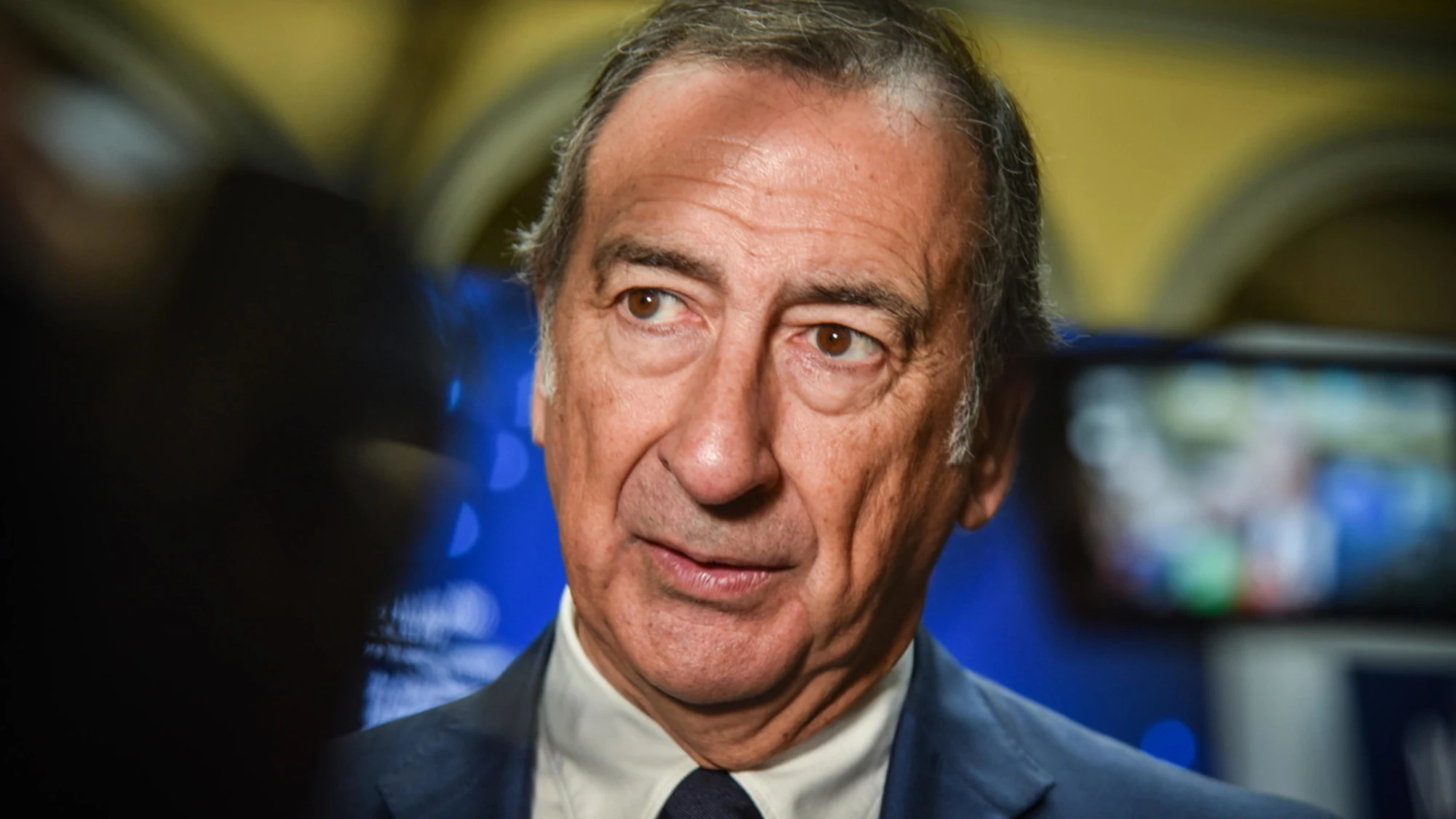 Beppe Sala s'inventa il complotto: "Milano? C'è un problema sicurezza, ma..."