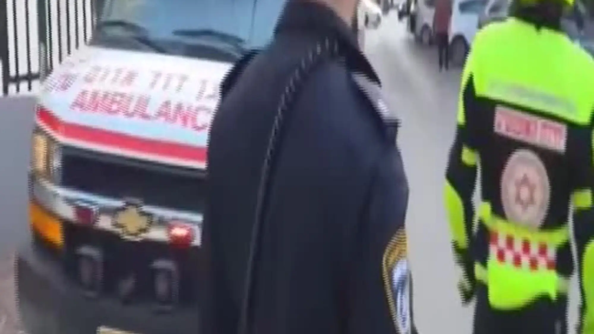 Iran, incendio nel centro di Israele dopo il raid di Teheran