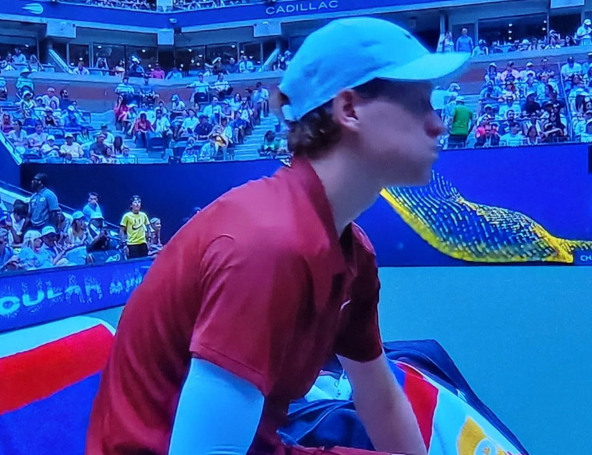 Jannik Sinner, tifosi in ansia: "Il cerotto? Cosa è successo"