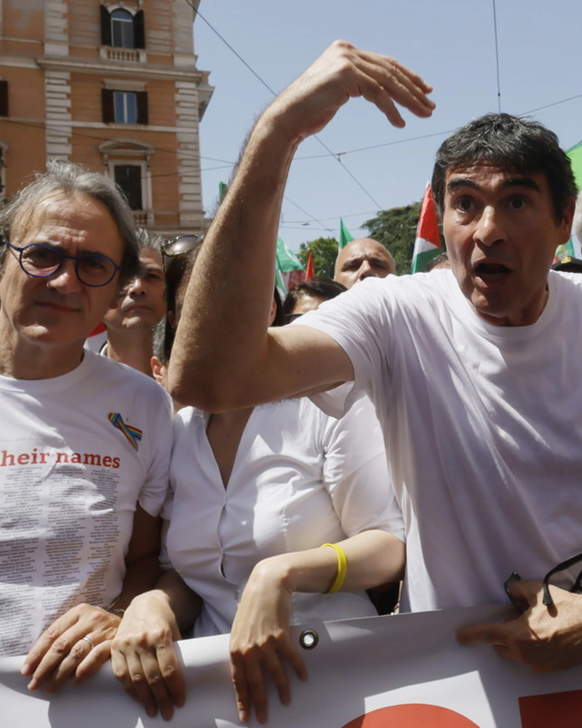 Sondaggio Noto, Forza Italia vola e Avs crolla: tutte le cifre