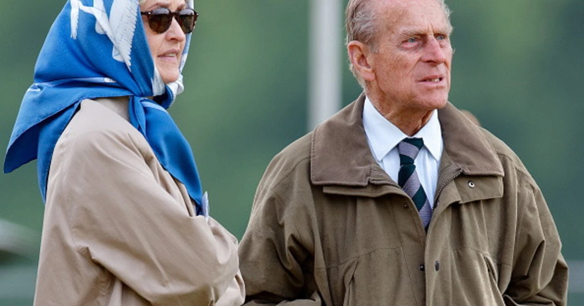 Principe Filippo, ai funerali anche Penelope Knatchbull. Chi è la contessa che avrebbe avuto una relazione con lui