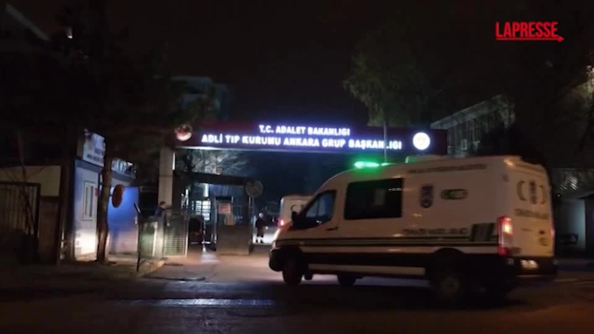 Turchia, i resti degli ufficiali libici morti nell'incidente aereo trasferiti alla base militare 