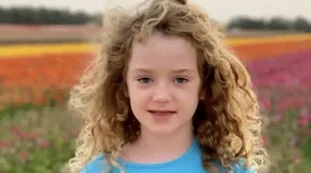 Emily Hand "è ancora viva": la conferma a un mese dalla strage nel kibbutz