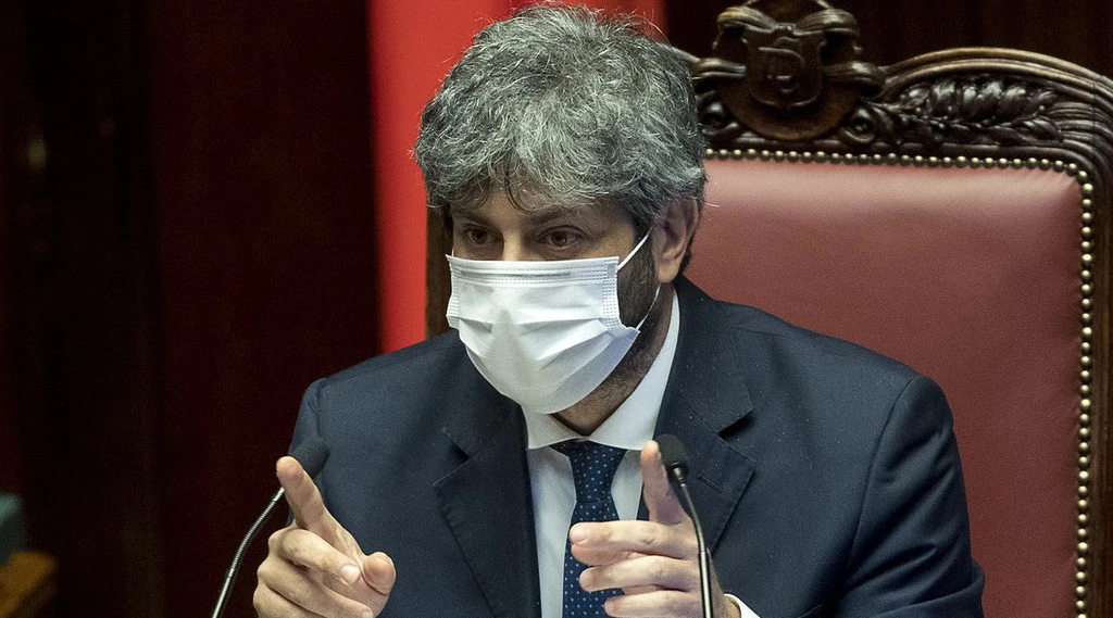 Roberto Fico, altre due ore per le trattativa. Ipotesi: consultazioni-flash prima di salire al Quirinale