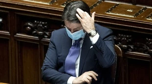 Dpcm, Sandra Zampa: "Verso un lockdown alla tedesca". Matteo Salvini: "Il fallimento di un Paese"
