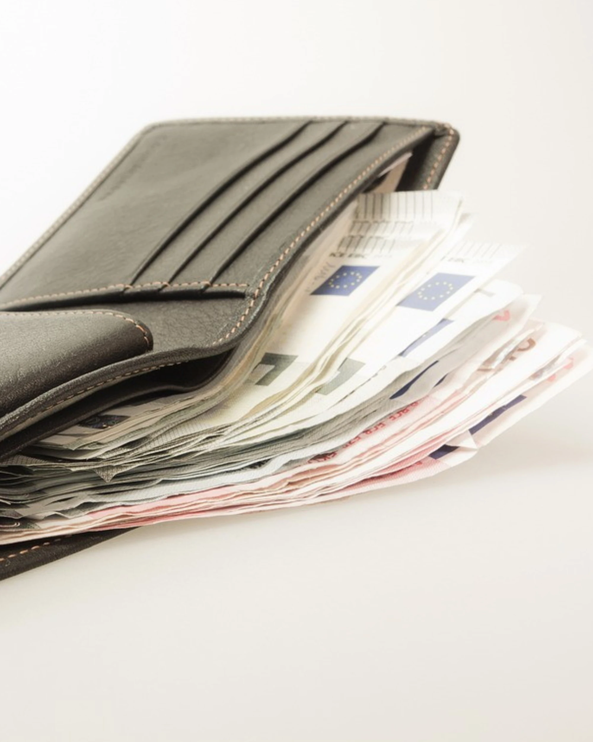 Pensioni, Fava smentisce i giornaloni: "Nessun buco nei conti Inps"