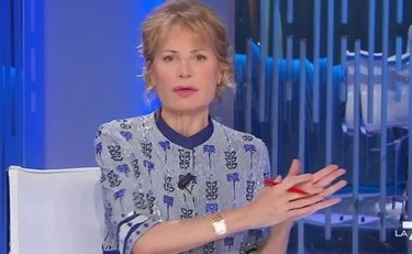 Gruber: Dio, le destre e la guerra, ecco il Vangelo secondo Lilli