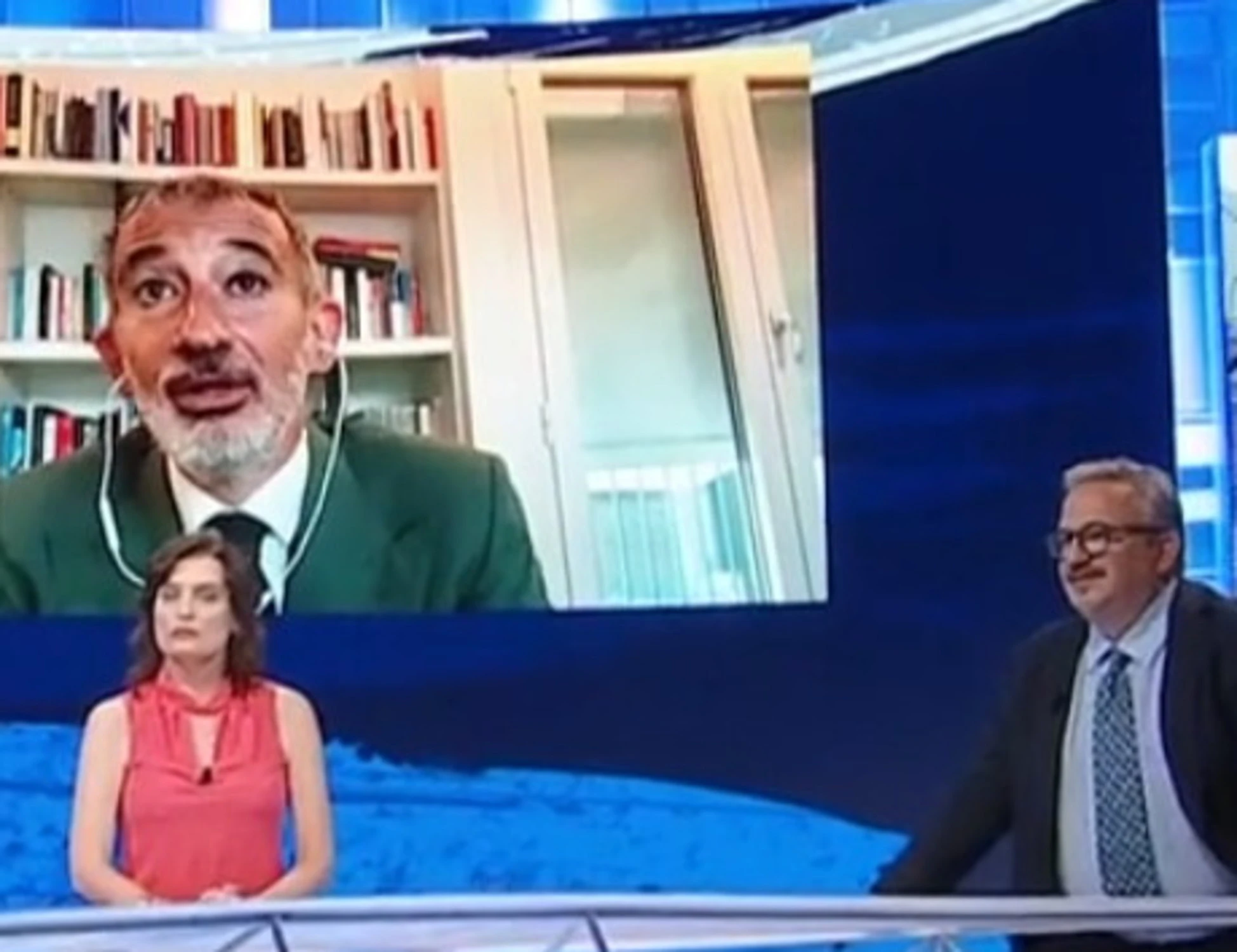 Pietro Senaldi zittisce Luca Telese a In Onda: "I 5 Stelle hanno mandato in Parlamento i No Tav"