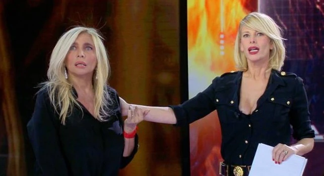 Alessia Marcuzzi, la cena a casa di Mara Venier e quel video galeotto: gossip, ora si capisce tutto