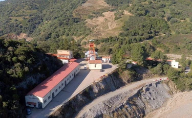 Sardegna, spari e auto incendiate: perché vogliono uccidere 2 geologi
