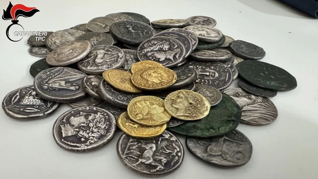 Sgominata tra Calabria e Sicilia rete internazionale di "tombaroli"