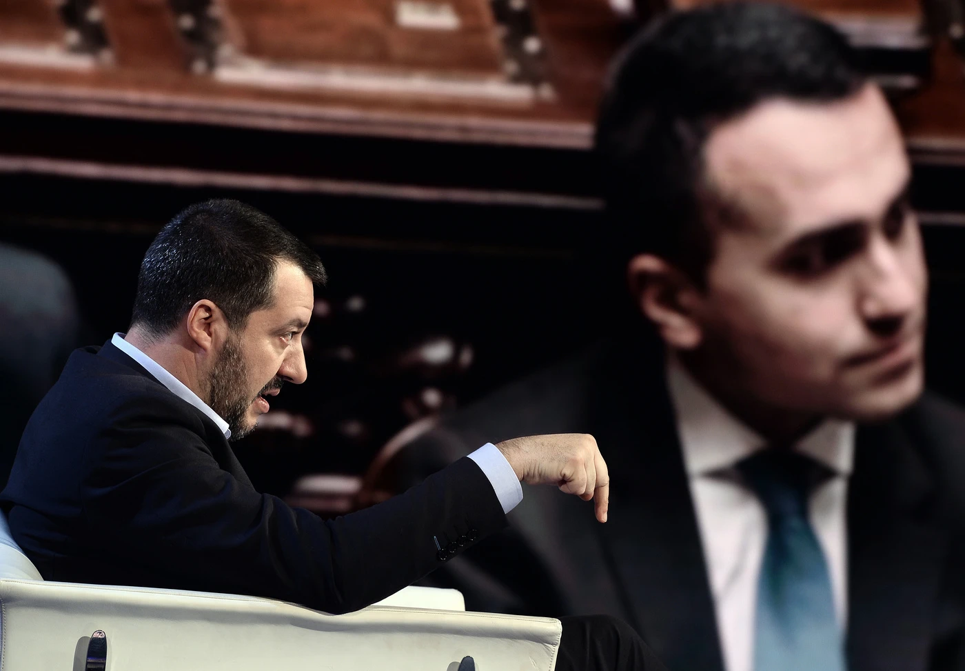 Luigi Di Maio travolto in Abruzzo, Salvini lo umilia: "Il nulla". Il retroscena: ora, tracollo di governo
