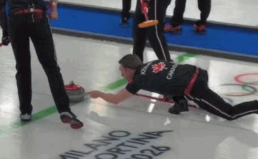 Milano-Cortina, la rissa nel curling? Colpa di un "ditino": perché è scoppiato l'inferno
