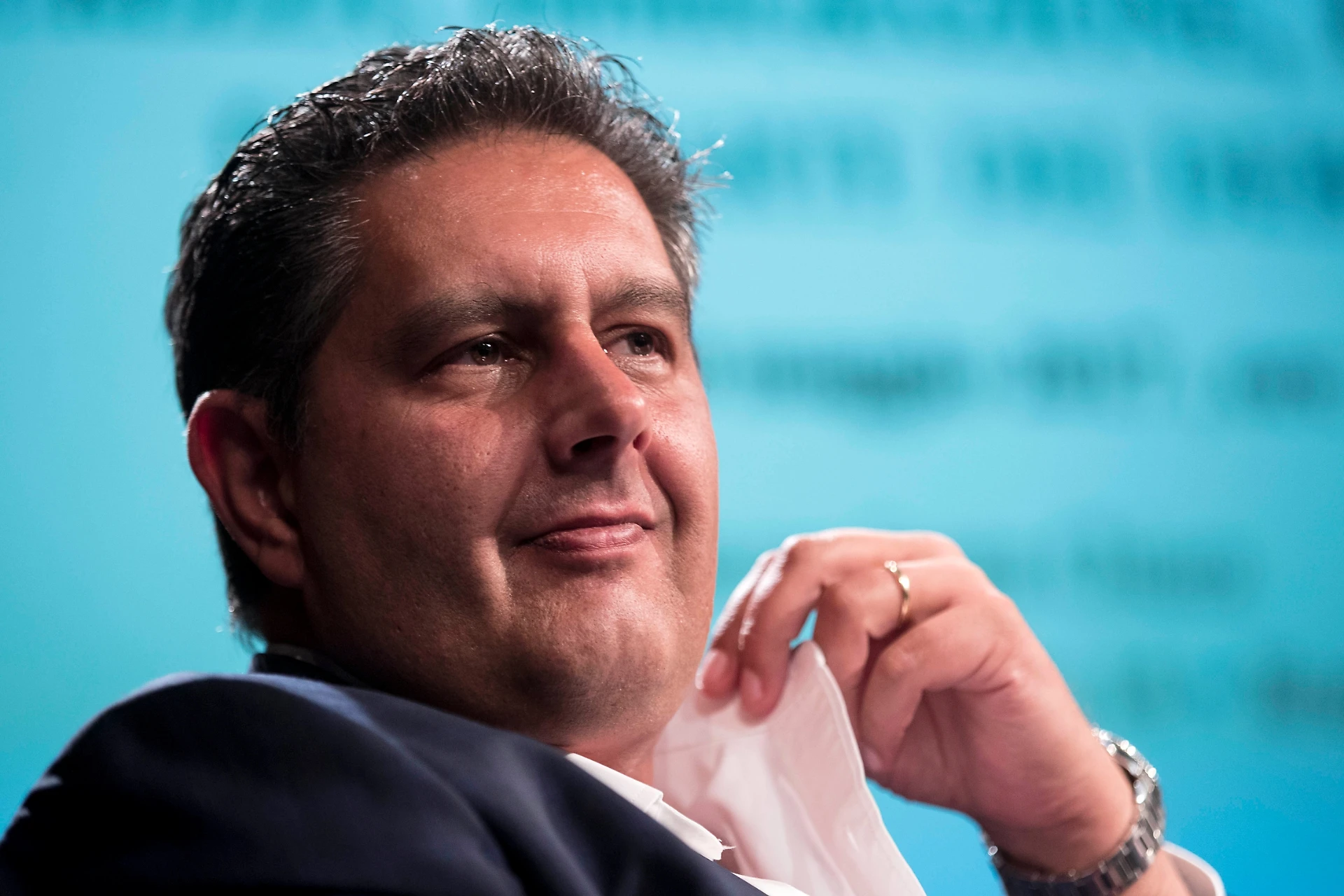 Giovanni Toti: "Il referendum? Sono autonomista. Bisogna tornare alla devolution del Cav"