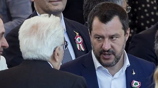 Matteo Salvini telefona a Sergio Mattarella: "Rammarico e indignazione per Conte, fatto gravissimo, da regime sudamericano”