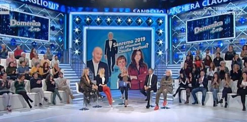 Domenica In, Mara Venier travolta: "Parliamo di...", telespettatori in delirio in diretta, la Rai gode