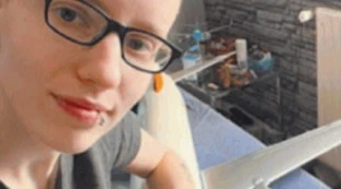 Sarah Rodo, "sono innamorata di un boeing 737": il dramma, la rara sindrome che la ha colpita
