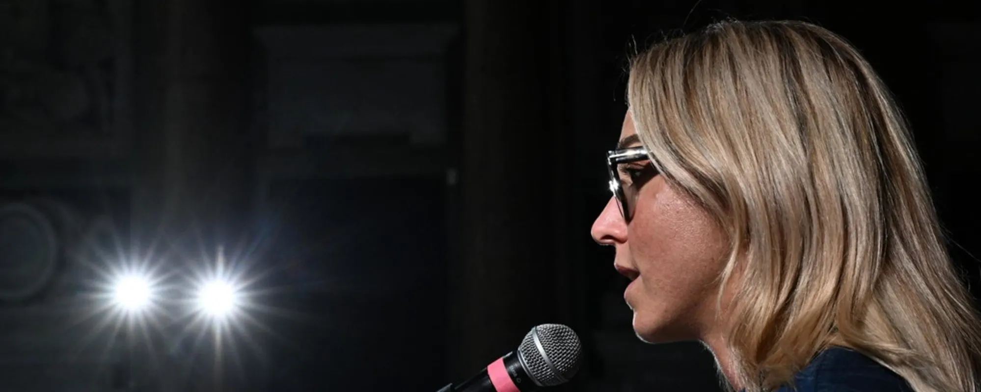 Leggi l'articolo: Silvia Salis fa riappendere a scuola lo striscione rimosso: il nuovo caso politico che scuote Genova