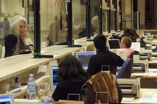 Gli statali sono troppi?Sì, lo dicono gli statali