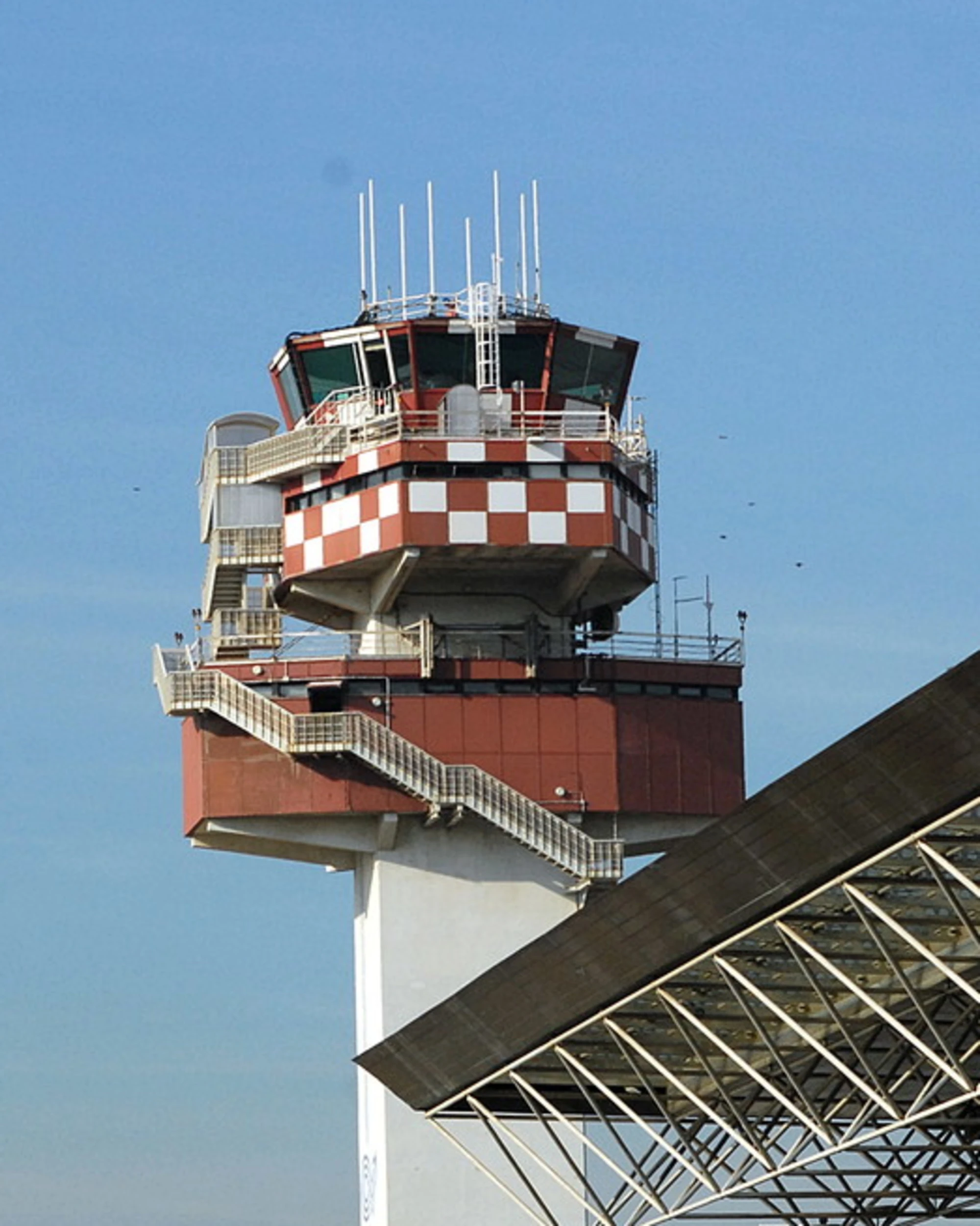 Sui nostri aeroporti bisogna investire