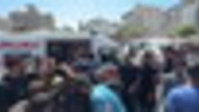 Gaza, raid israeliano sulla polizia municipale: sette morti