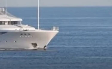 Putin nel mirino, "dove sta scappando lo yacht": un clamoroso cambio di programma