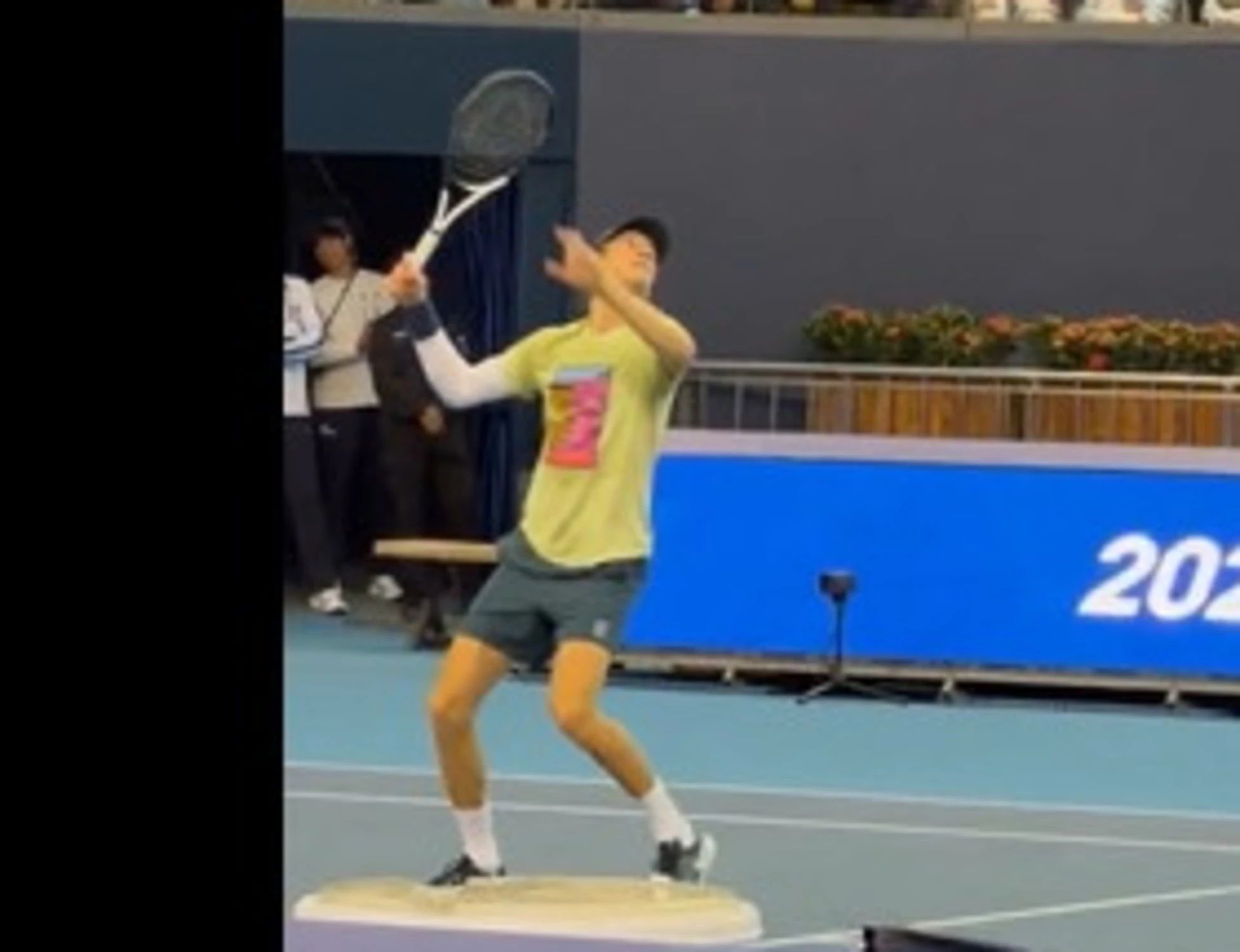 Jannik Sinner da fantascienza: il colpo fa impazzire il mondo