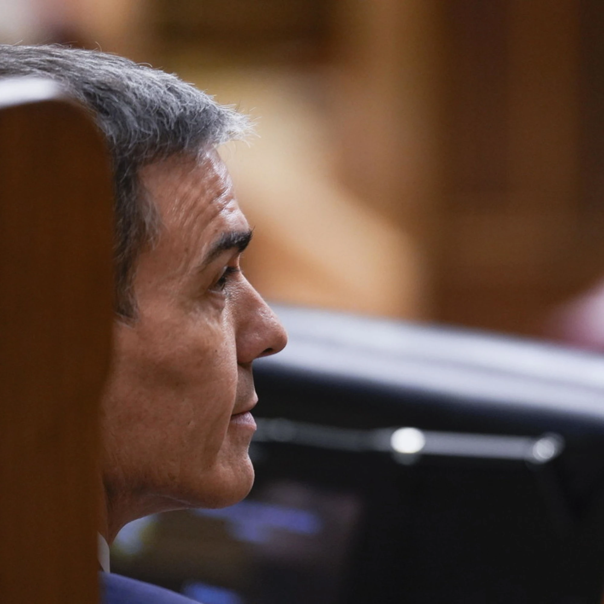 Zapatero, viene giù un altro mito della sinistra nostrana (e amico dei dittatori)