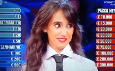 Affari tuoi, "Rosmara mollalo!": si scatena il caos