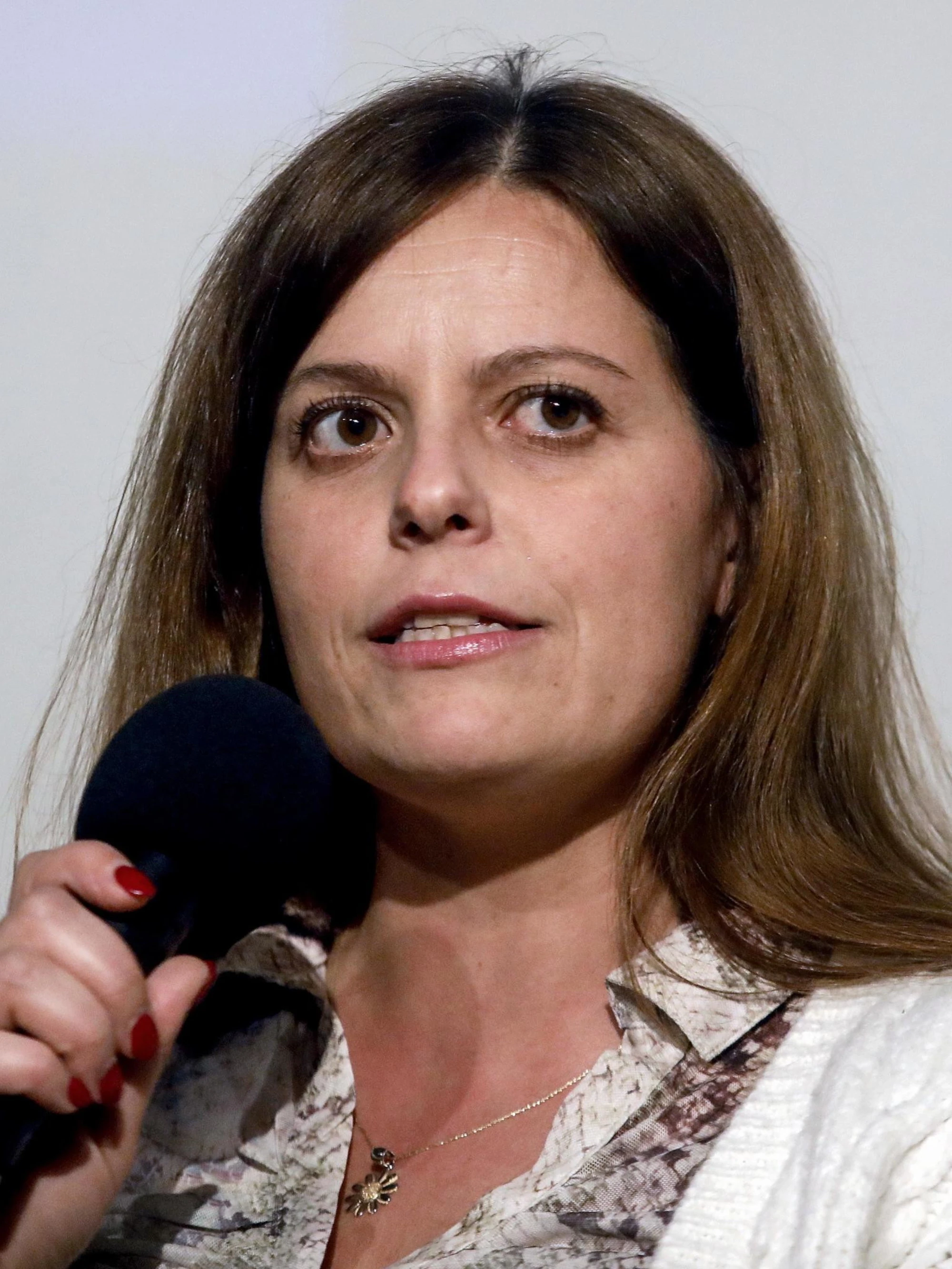Ventotene, Ilaria Salis e la sconcertante risposta a FdI: "Sì, un'ottima idea"
