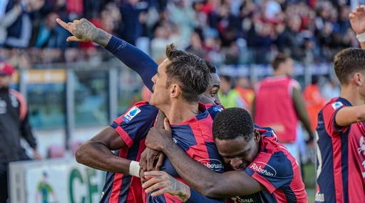 Serie A, Viola e Zappa trascinano il Cagliari: con il Genoa finisce in un 2 a 1
