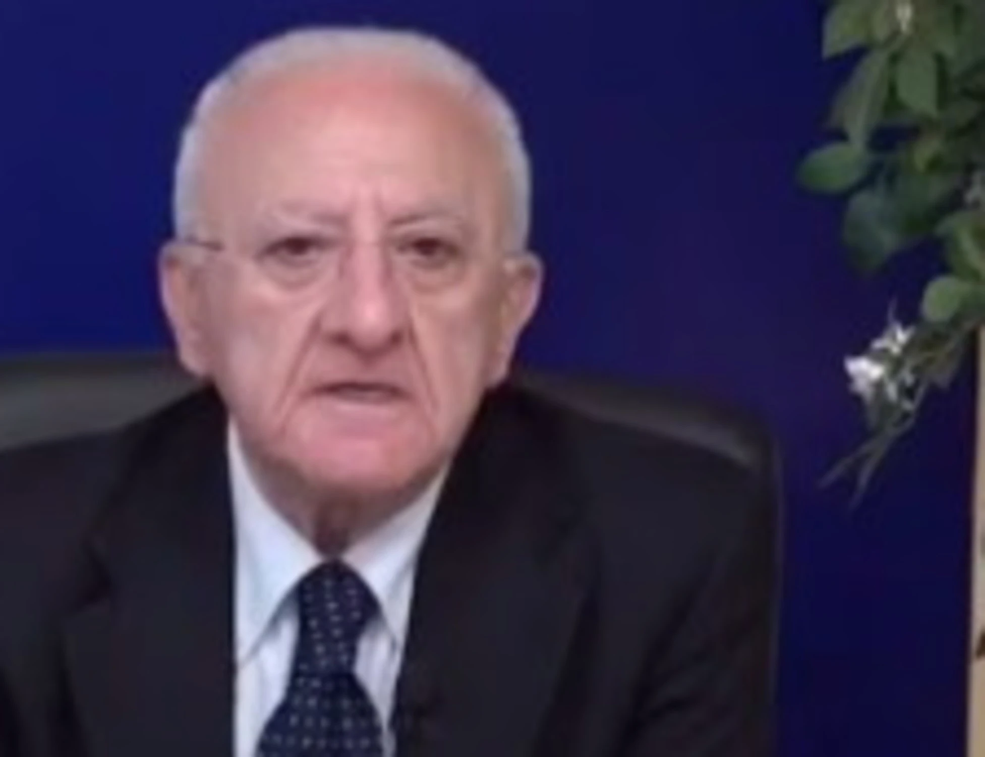 De Luca spiazza Fico e Pd: in diretta la lista 'A testa alta' col suo nome