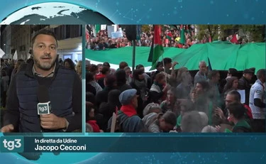 https://media.liberoquotidiano.it/UwglOSTAUox32EQa11WR-ygN2OUfvJm7QuXPZpFsw1k/width:800/quality:90/aW1hZ2VzLzIwMjUvMTAvMTQvMjAzMTM4NDE2LTM0NjA5OTIxLWMyNzUtNDMzOS04ZGU5LWJjZDNjYWFkMDZkYi5qcGVn.webp