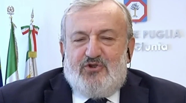 L'aria che tira, Emiliano: "Sputare sangue? Ho chiamato la Meloni", si rimangia tutto