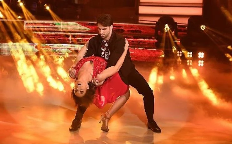 Ballando con le stelle, Nunzia De Girolamo asfalta Mariotto: "Io pasta scotta? Lui è scaduto"