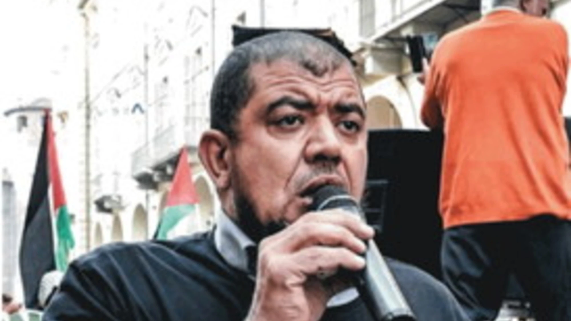 Shahin, la Cassazione lascia libero l'imam pro-Hamas di Torino