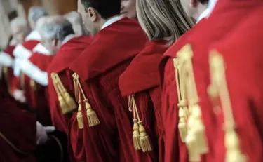 Chi ha i "pieni poteri" nel nostro Paese