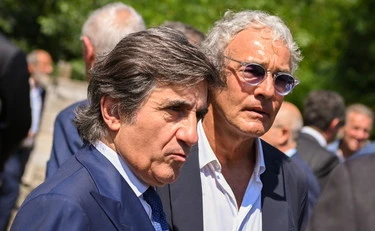 https://media.liberoquotidiano.it/Uye2sXhhotWLP6pL7NozxfG7-VE77eDPZ_bgb92P-mM/width:800/quality:90/aW1hZ2VzLzIwMjYvMDYvMTEvMDcxNzUwOTUxLWI5NzY3ODU3LWE1ODItNDY2OS1hNzhlLWNmNjQyODM2YjJhMi5qcGc.webp