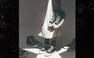 E negli Usa spuntano gonna e scarpe suprematiste