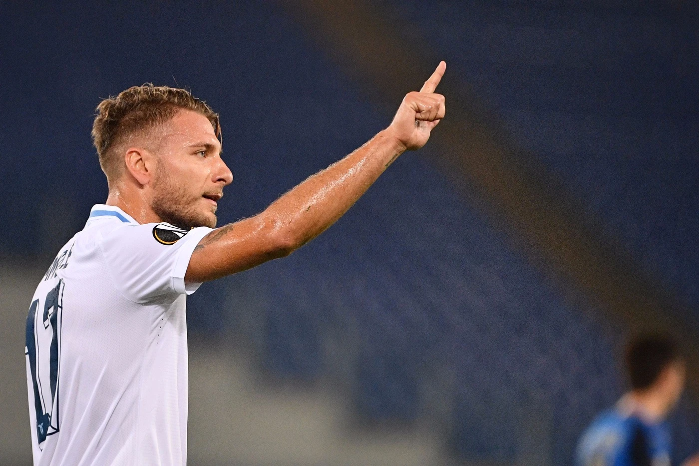 La Lazio batte l'Apollon... Ma quanti rischi nel finale: passa con un misero 2-1