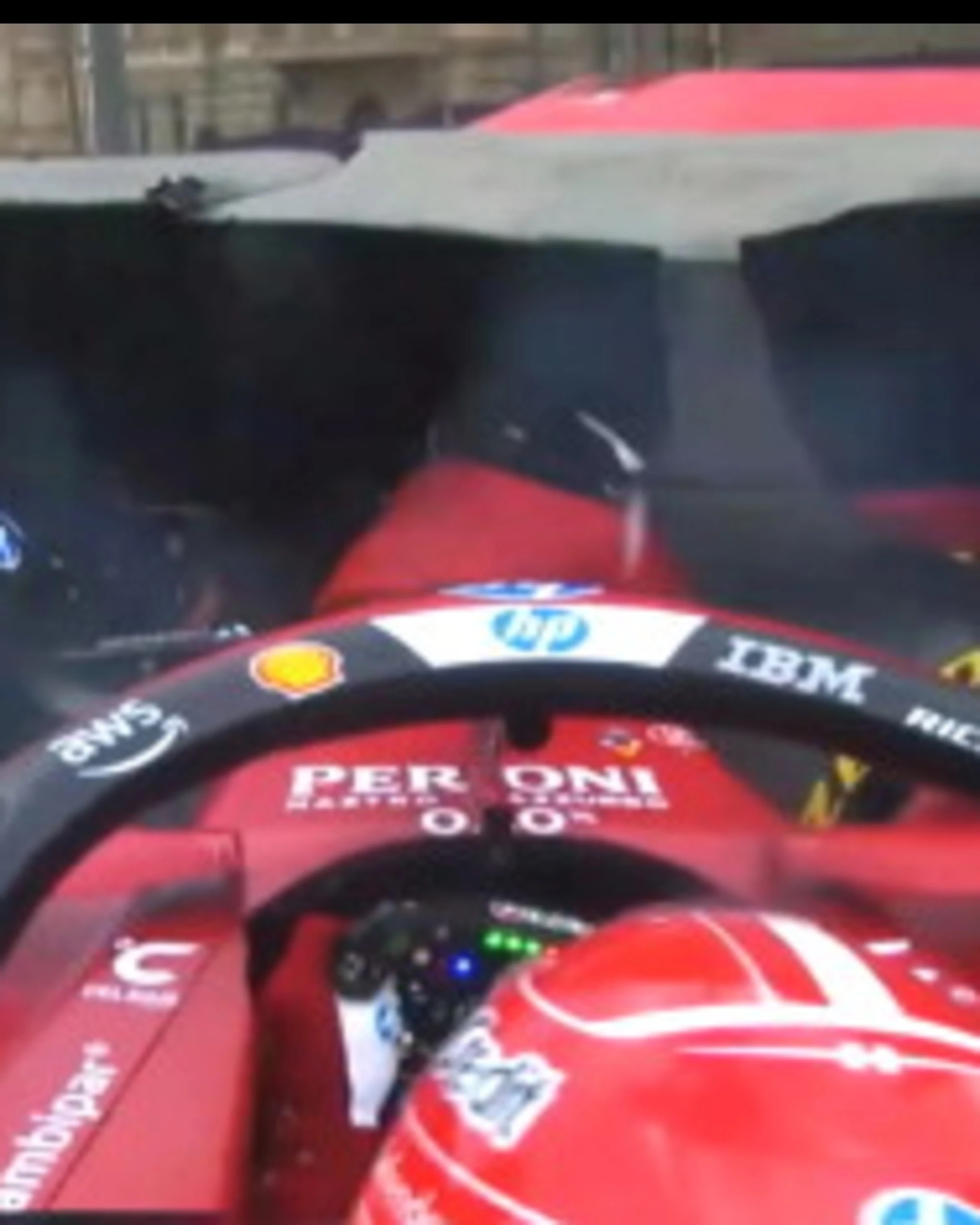Gp Azerbaijan, disastro Ferrari: Leclerc contro il muro, Hamilton eliminato