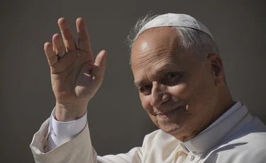 Vaticano, voragine da 2 miliardi e punti oscuri: Leone XIV nei guai