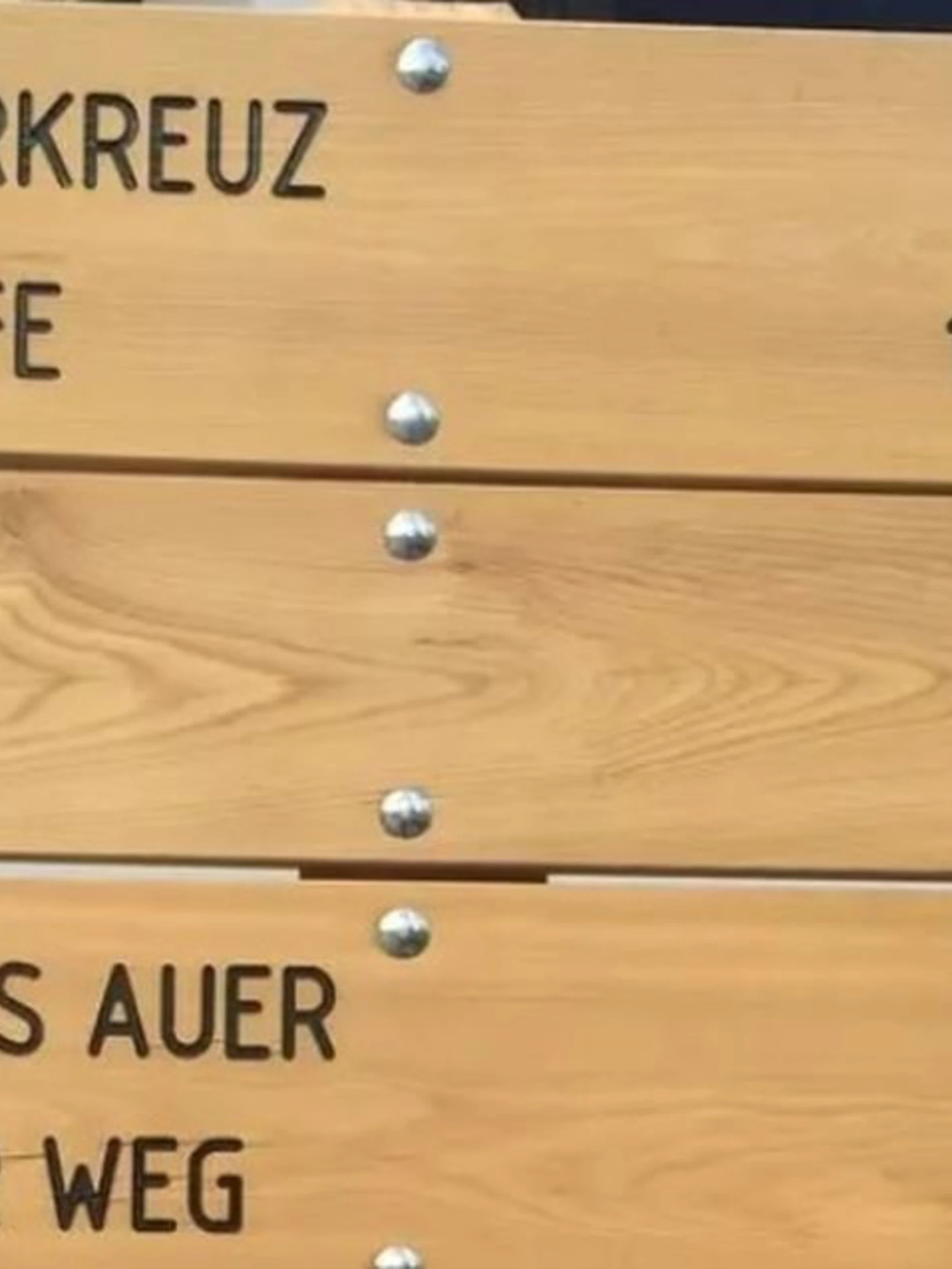 Alto Adige, "cartelli solo in tedesco": esplode la polemica di Ferragosto